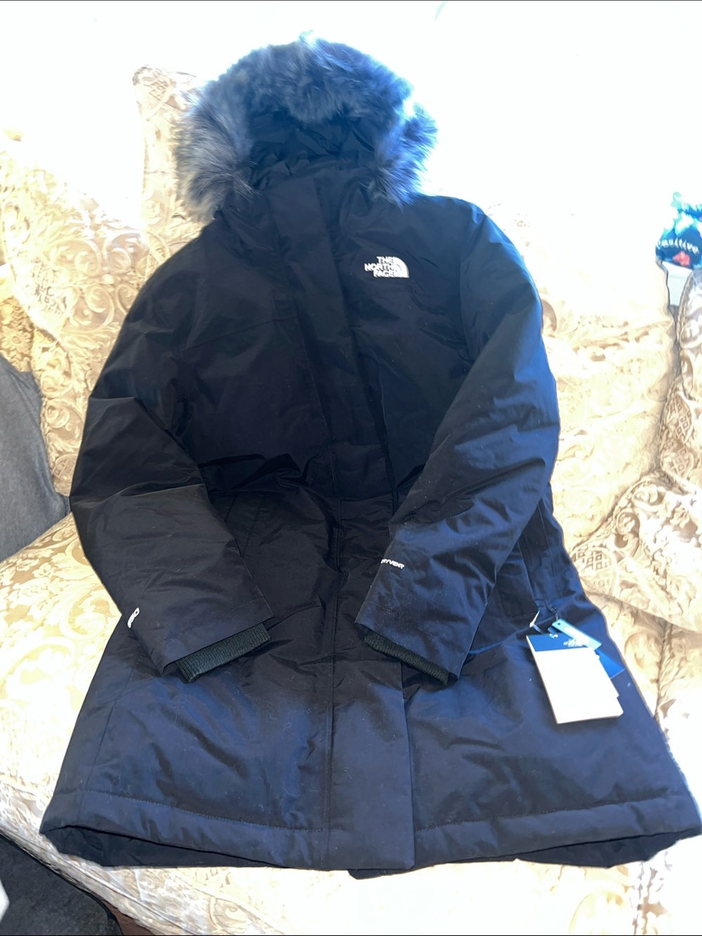 The North Face Black Faux-Fur Trim Hooded Puffer Coat
